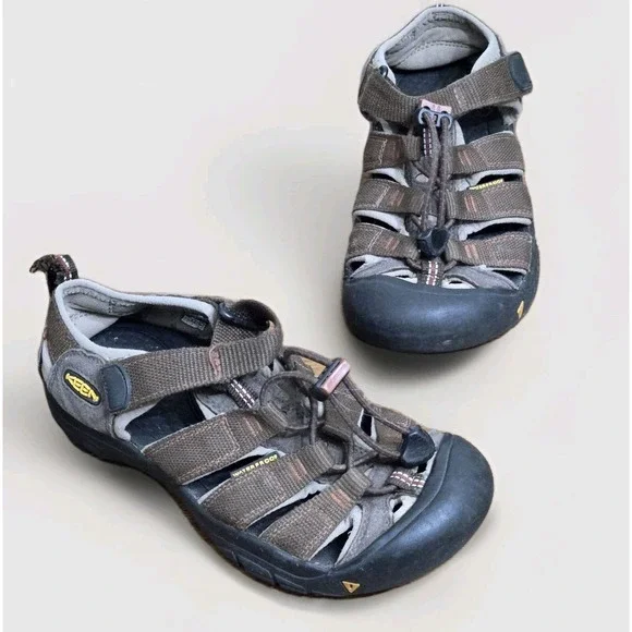 KEEN‎ NEWPORT Brown Hiking Sandals Size 3 Waterproof Outdoor Travel Shoes