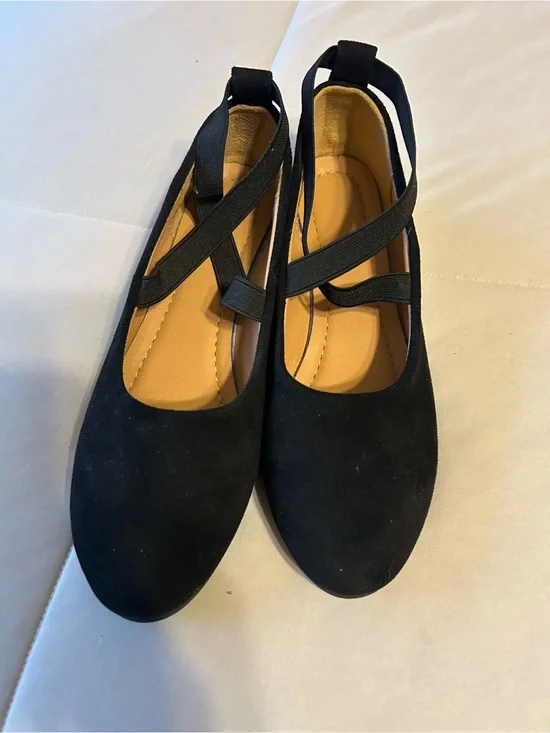 Women's Black Crisscross Ballet Wedge