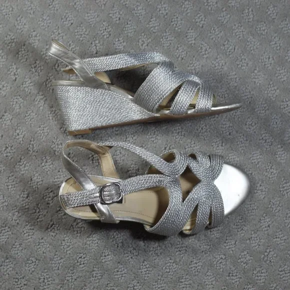 Alex Marie Size 5.5 Cute Silver Woven Strap 2