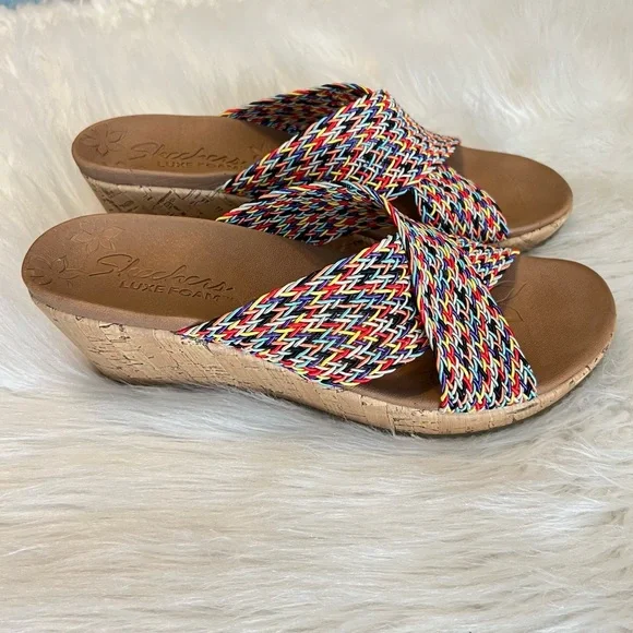 Skechers Beverlee Wedge Luxe Foam Sandals Woman’s Size 11 Multicolor Open Toe