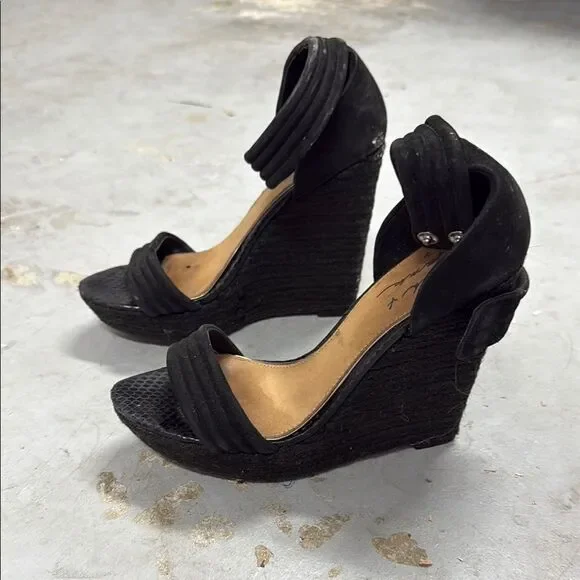 Mark & James Badgley Mischka Black Wedge Heels - Size 8 Wedge Shoes