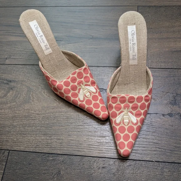 Olivia Rose Tal Coral Whimsical Wedge‎ Mules Size 6