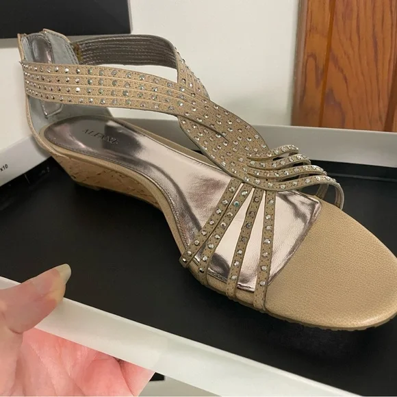 Alfani nude strappy sandals dressy rhinestones 10 new