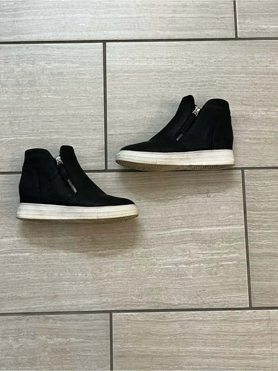 Black High-Top Wedge Sneaker with Side zippers women’s 8