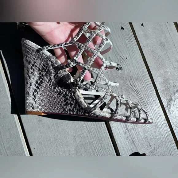 Schutz Python Snakeskin Wedge Sandals Size 10 Exotic Luxe Statement Heels