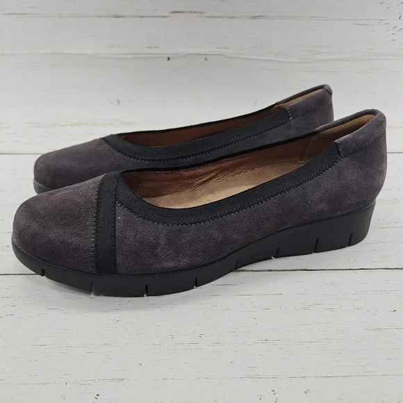 Clarks Artisan Daelyn Hill Size 10W Purple Gray Suede Slip On Wedge Shoes