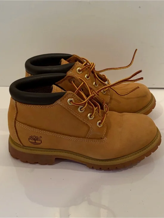 Timberland Women's Nellie Waterproof Chukka Boot