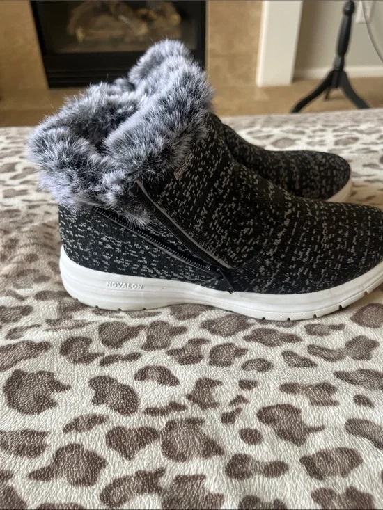 Telic Women’s Black Knit Winter Ankle Boots with Faux Fur Collar