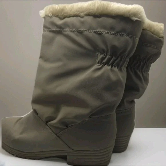 Weather Spirits Joetta Womens Winter Boots Size 8 Taupe Faux Fur Lined Snow