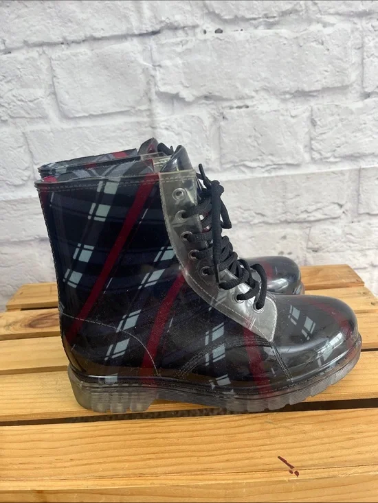 Henry Ferrera women’s preppy utility  tartan plaid lace up rainboots size 8