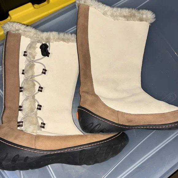Clarks Privo Kaley Mid Calf Leather Boots Size 8.5 Medium Snow Warm Winter Cozy