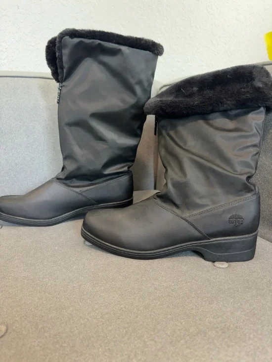 Totes Women’s Size 10 1/2 Black Tall Winter Snow Boots Faux Fur Side Zip