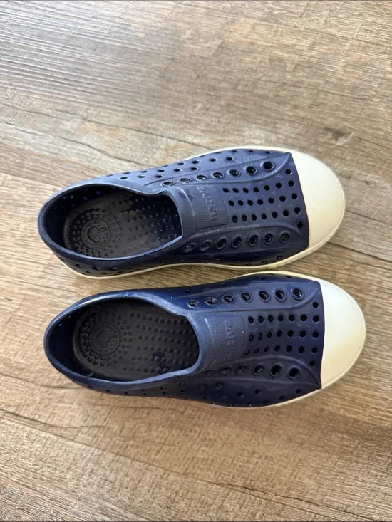 Native Kids Jefferson Slip-On in Navy with White Toe