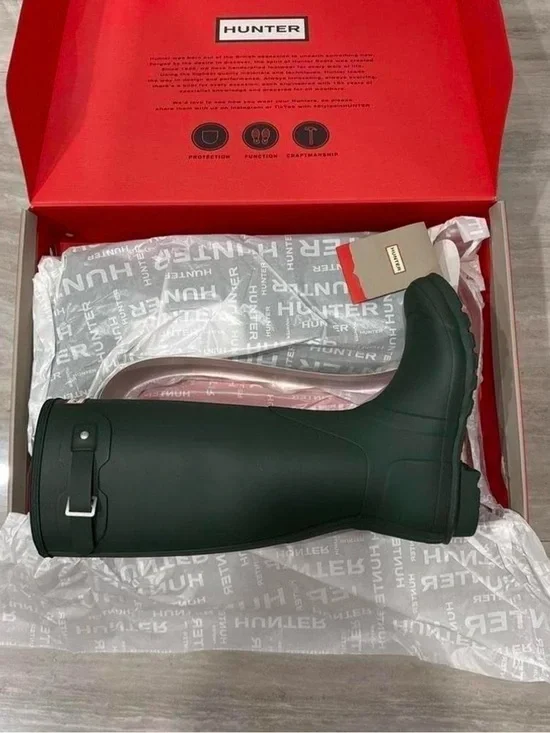 Hunter Matte Forest Green Tall Waterproof Rain Boot