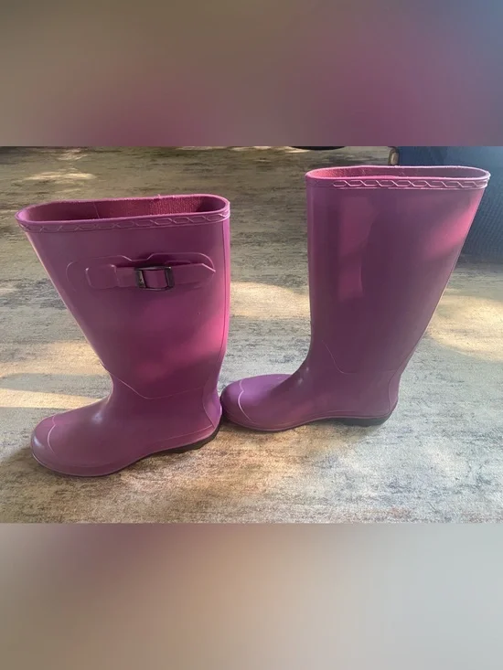 Kamik Women's Purple Mid-Calf Waterproof Rain Boots