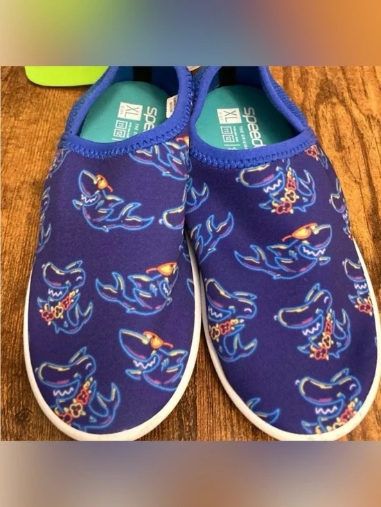Speedo Kids' toddler Beach Bootie Water Shoes - Neon Shark Size XL (11-12)  New