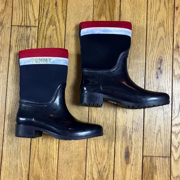 Tommy Hilfiger Womens Navy Blue Red‎ White Rubber Rain Boots Size 6 Lug Sole