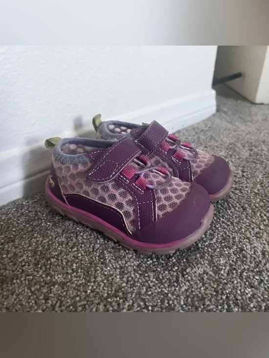 See Kai Run Purple and Pink Toddler Water Shoe - Secure Hook Strap