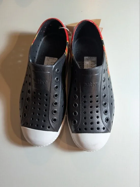 Native Jefferson Jr 1 Waterproof Slip-On Shoes in Black/Red With Flames NWT