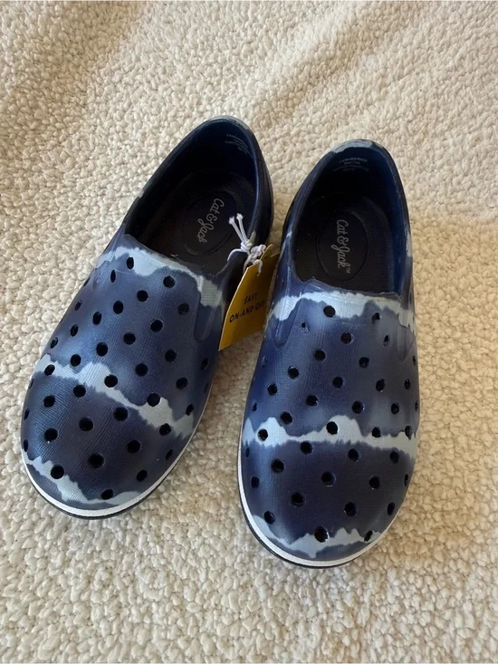 Cat & Jack toddler 8 Kids Navy and White Tie-Dye Slip-On Water Shoes natives