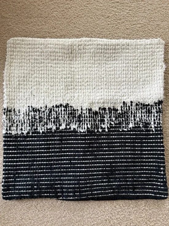 Nasselmal Black and White Woven Pillow Cover