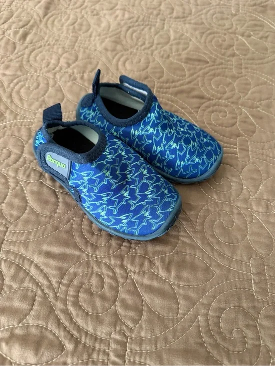Bogs Kids Blue Star-Print Water Shoes