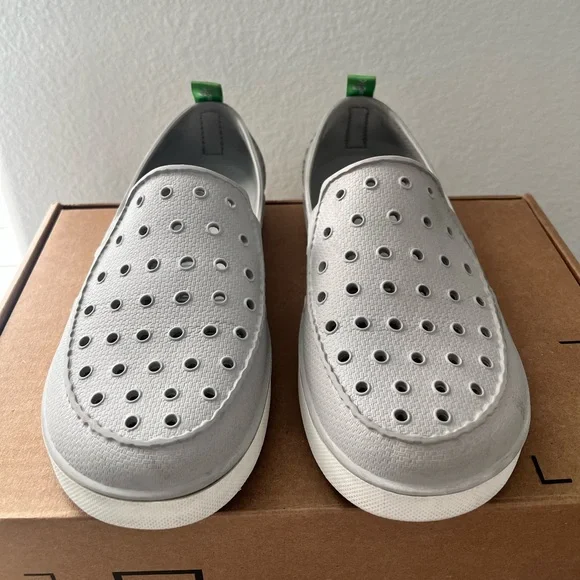 Sanuk Gray Slip-On Water Shoes Women’s Size 7 | Lightweight & Comfortable