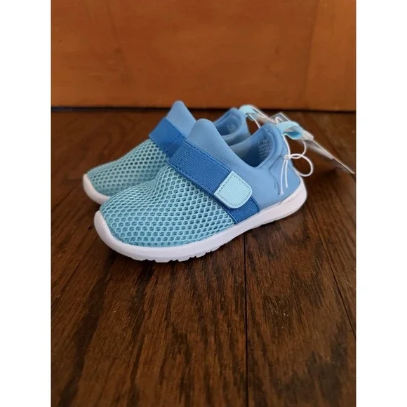Cat & Jack Unisex Toddler Light Blue Slip-On Water Shoes Size 7 NWOB Mesh Top