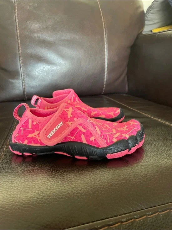 SEEKWAY Pink Kids Water Shoes