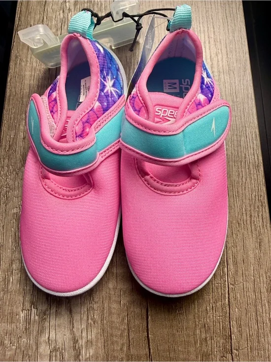 Speedo Kids Pink and Teal Water Shoes with Patterned Heel
