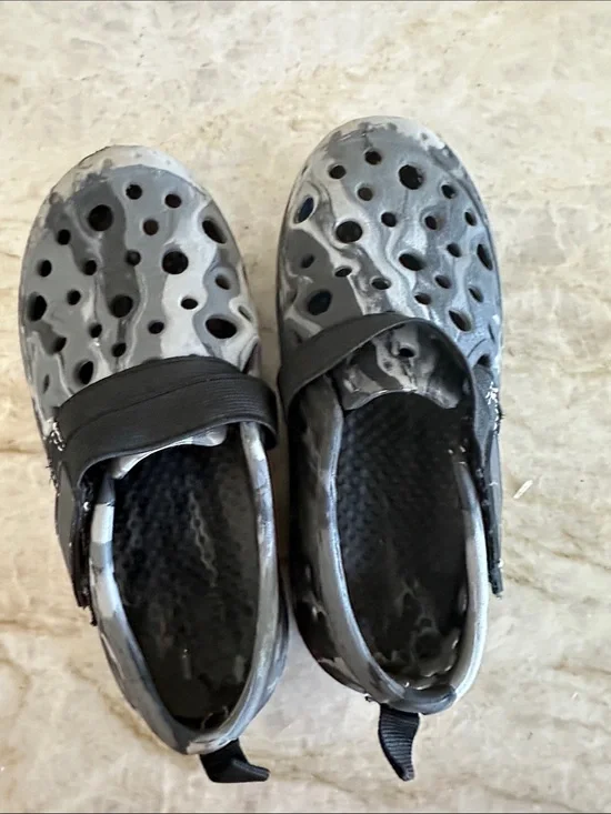 Western chief Kids Gray Camo Slip-On Water-Friendly Shoes boys 11