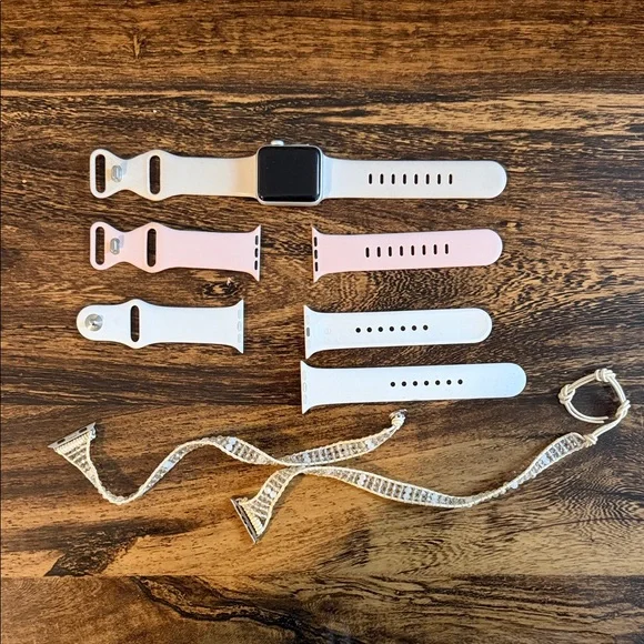 Apple Smartwatch Series 3 with Interchangeable Bands and full charger/block