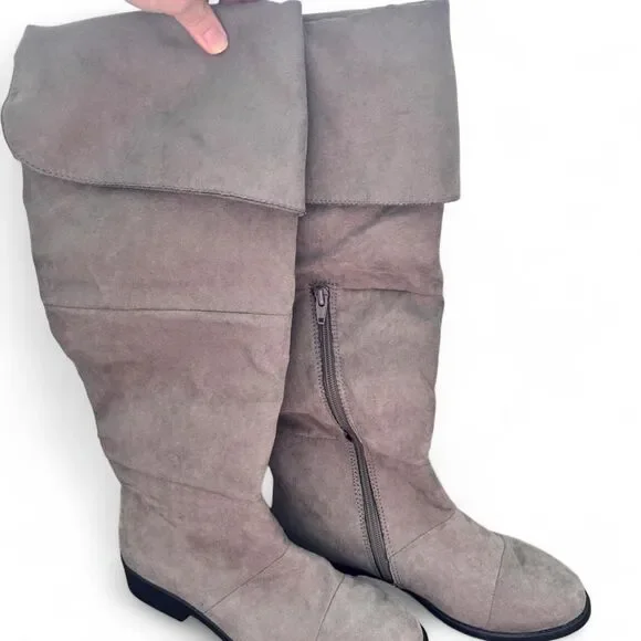 American Eagle Tall Boots Size 8W Soft Lining Foldover Gray NWT Zipper