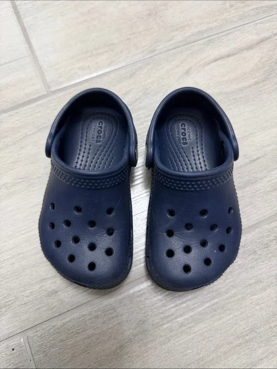 CROCS Kids Navy Classic Clog Water Shoe