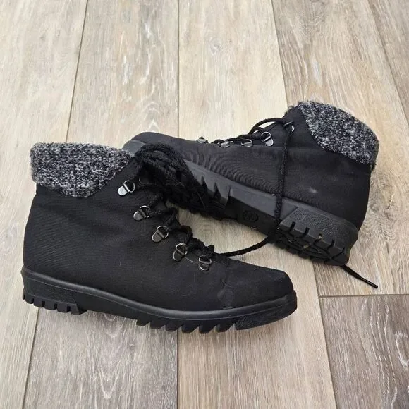 The Warmers Winter Snow Boots black made in Canada size 8.5 women's