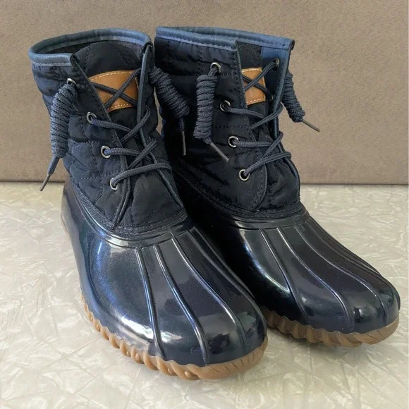 Rue21 Navy Blue Quilted Nylon Duck Boots Size 6 QUILTDUCK Rain Boots