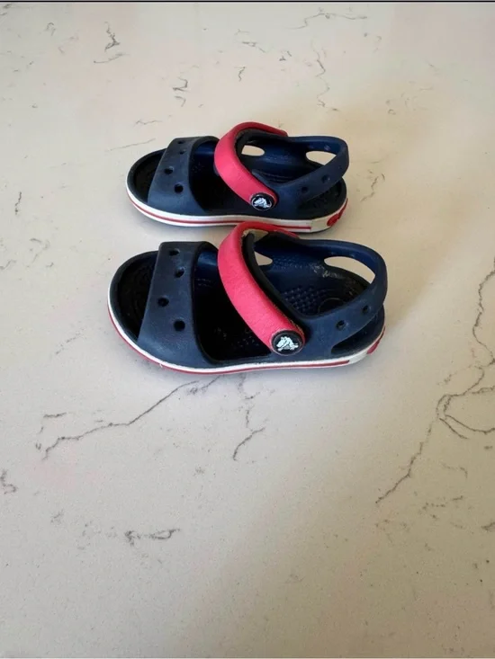 Crocs Baby Infant Boys Sandals Size C4 Blue Red Lightweight & Water Friendly
