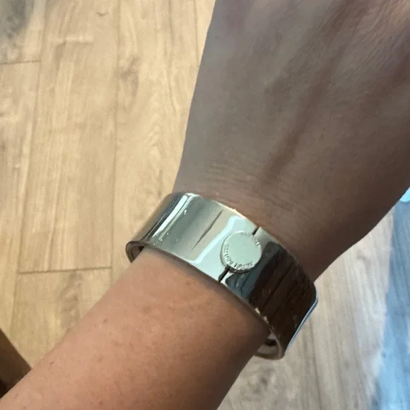 Henri Bendel Shiny Silver Wristband
