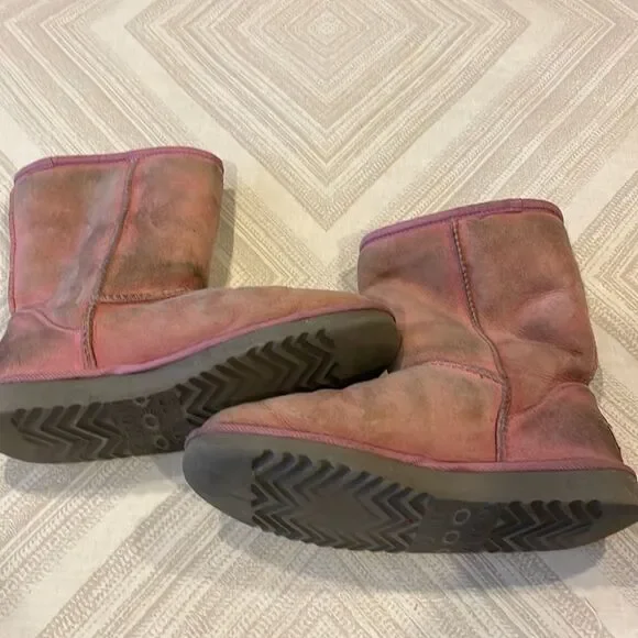 Ugg Women’s Pink Ankel Length Boots Size 7