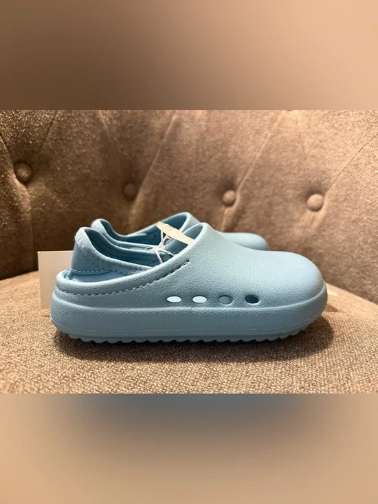 Cat & Jack Kids Light Blue Slip-On Shoes