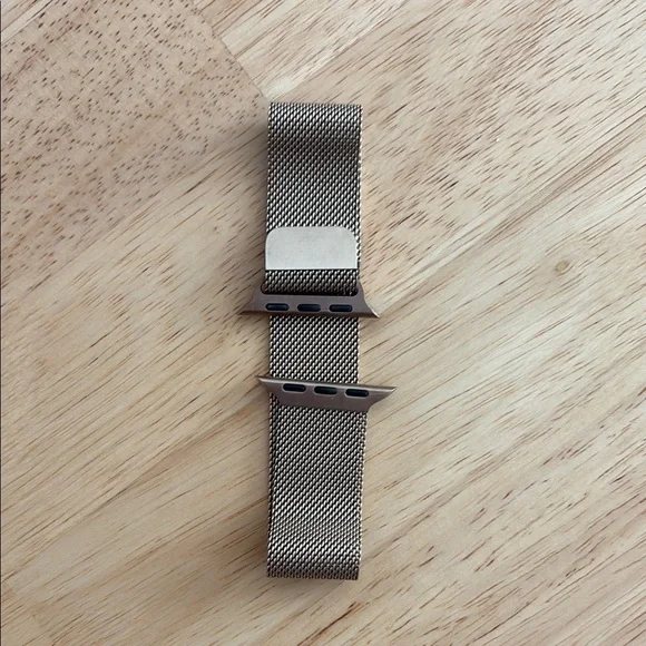 Apple Gold Mesh Watch Band