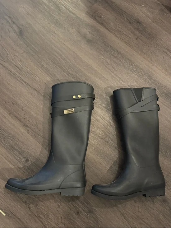 Tommy Hilfiger Matte Black Tall Waterproof Rain Boots Women's Size 6