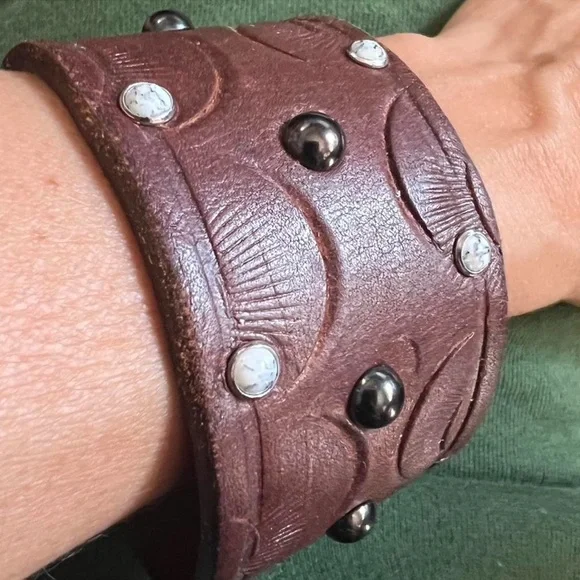 Ennelle Brown Leather Bracelet with White Turquoise and Gunmetal Studs
