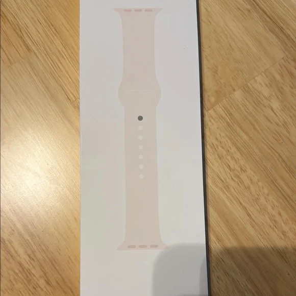Apple watch Sports Band in light blush. S/M, 42mm.