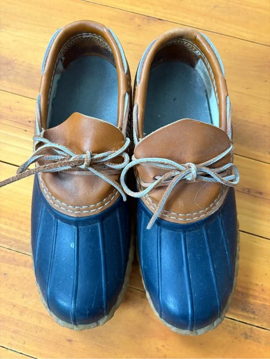 Vintage Two-Tone Duck Shoes in Navy and Brown