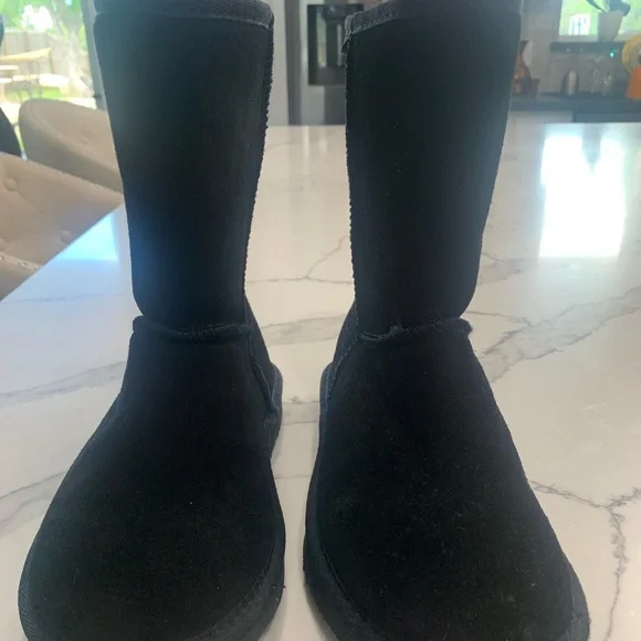 Women’s PAWZ Black‎ Winter Boots. Size 7