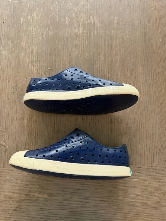 Native Kids Water Shoes Navy Blue with Cream Sole