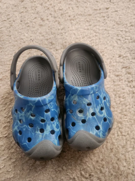 CROCS Kids Blue Water-Pattern Clogs with Gray Soles
