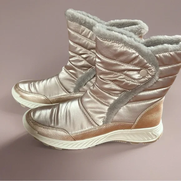 New BareTraps Magic Snow Boots Rose Gold Faux Fur Lining Women's Size 10