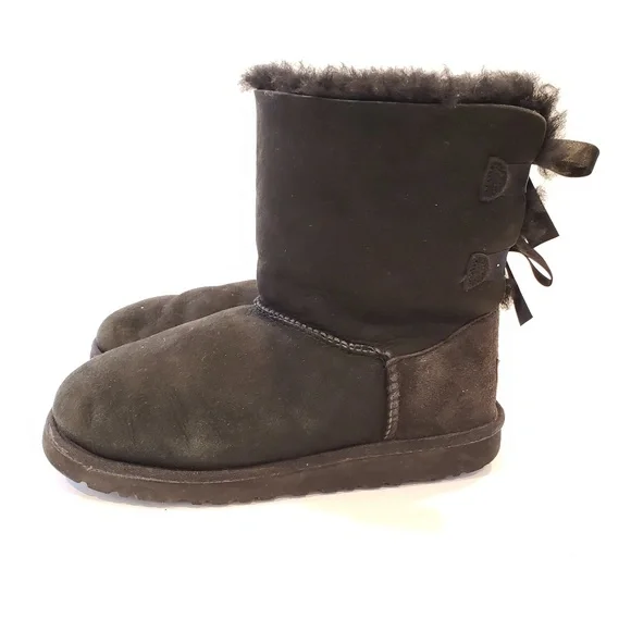 Ugg sn 3280 black bailey bow size 6